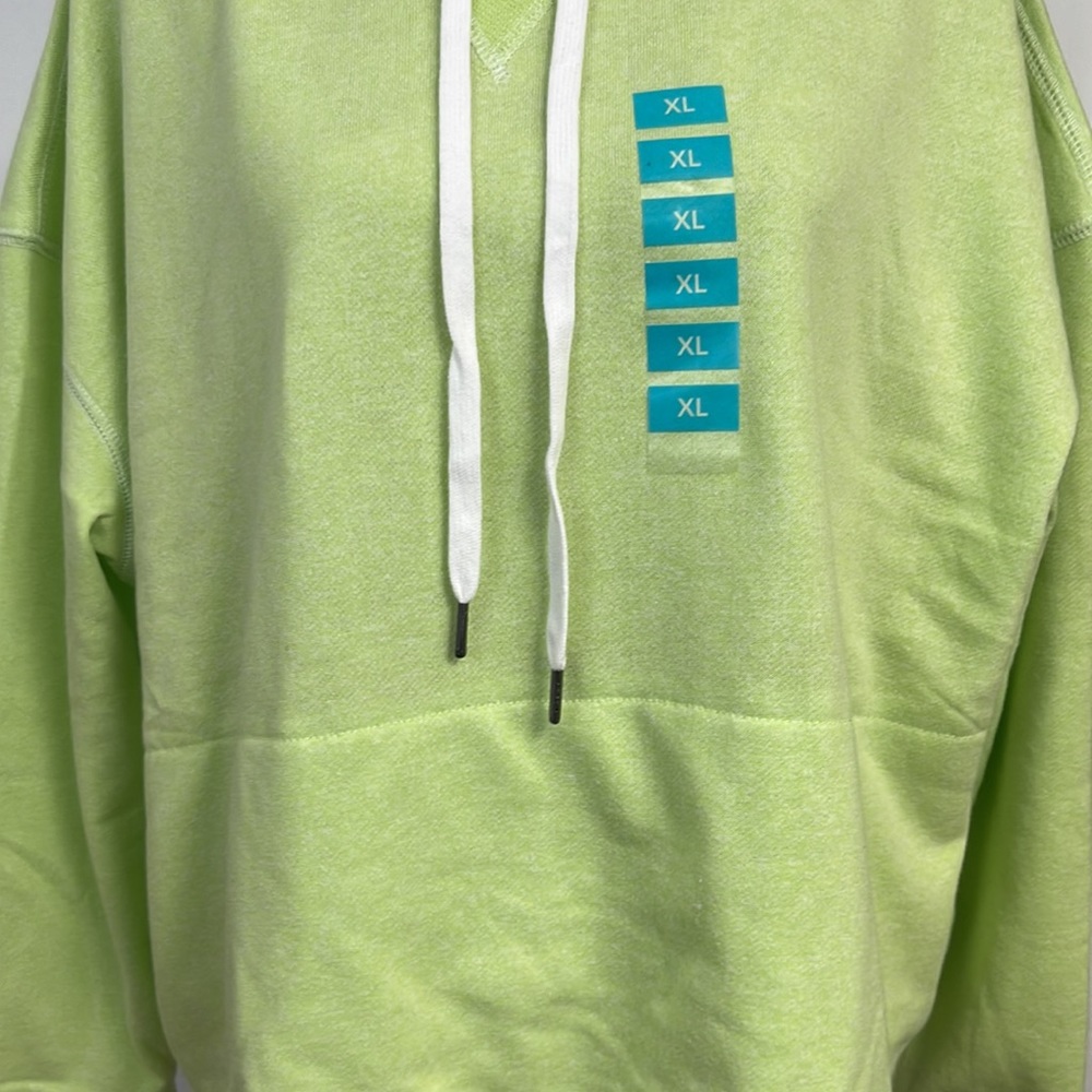 - Brand new with tags Woman’s Steve Madden hooded sweatshirt. Size XXL. - Picture 4 of 16